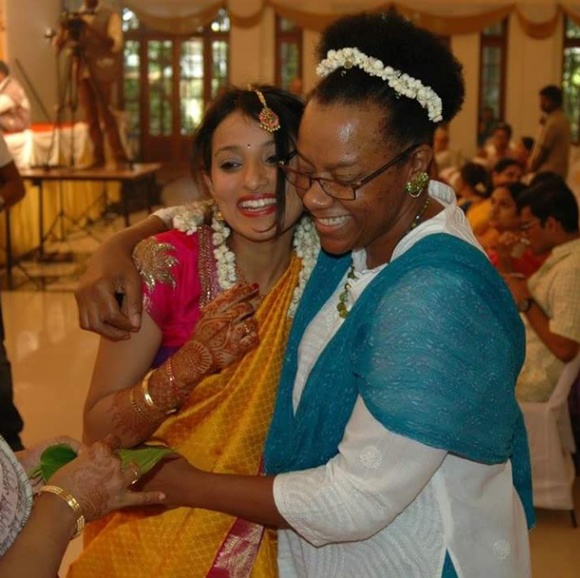 Just B. Seconds , High End Clothing & Accy. - Picture 4 of 16